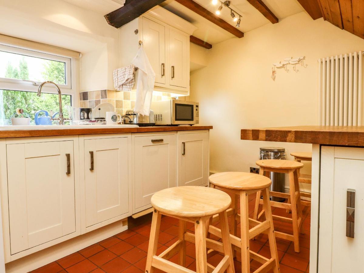 Lychgate Cottage Settle Exterior photo